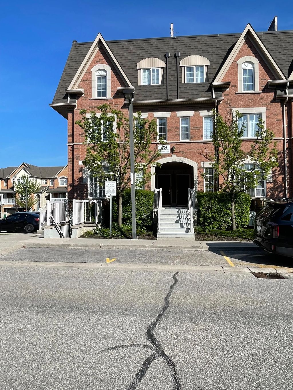 601 Shoreline Drive 122, Mississauga