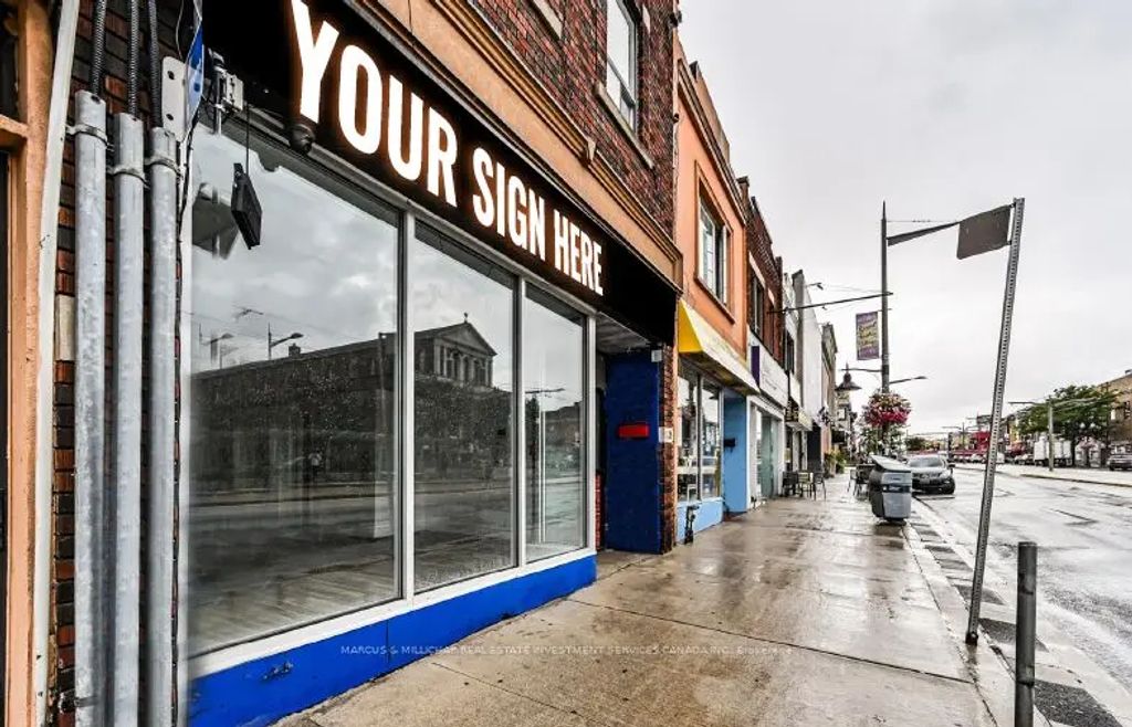 1125 St Clair Avenue, Toronto W03