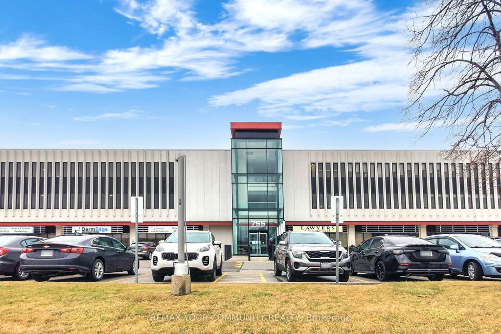755 Queensway Road E 202a, Mississauga