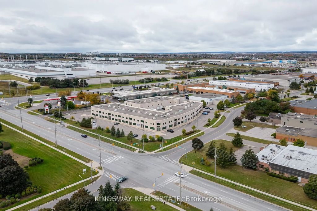 2 Automatic Road 121, Brampton