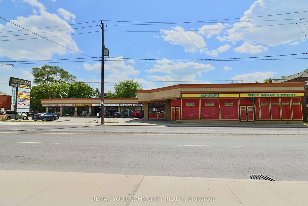 1370 Weston Road, Toronto W04