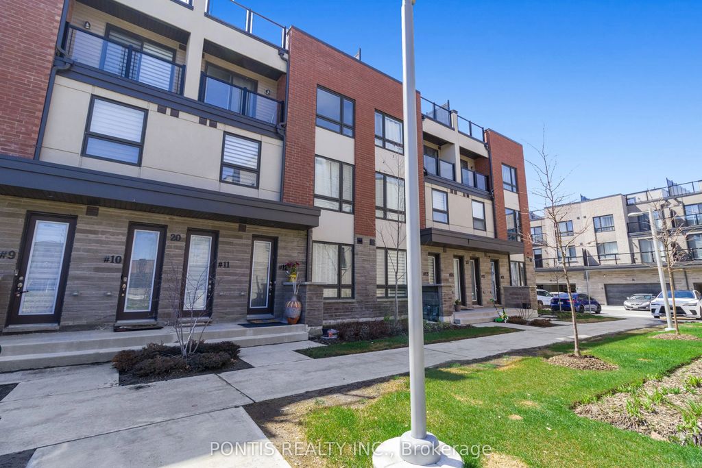 20 Woodstream Drive 12, Toronto W10