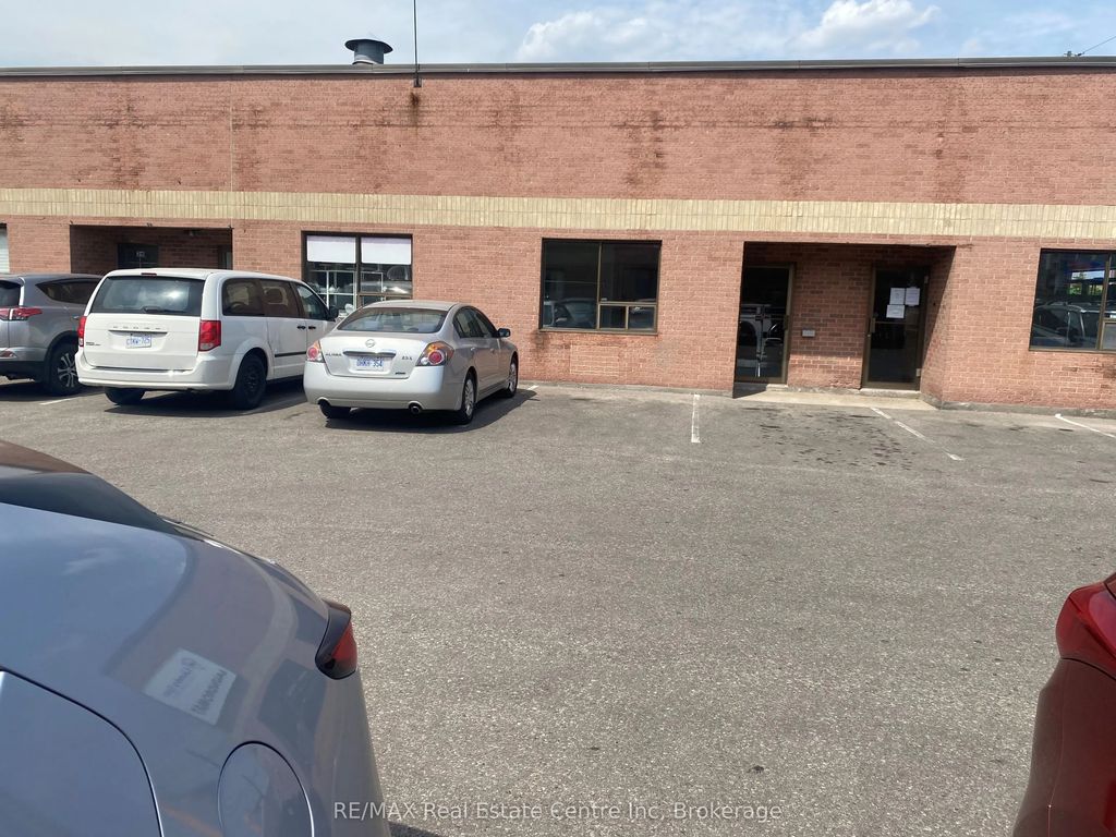 781 Main Street E 28 & 29, Milton