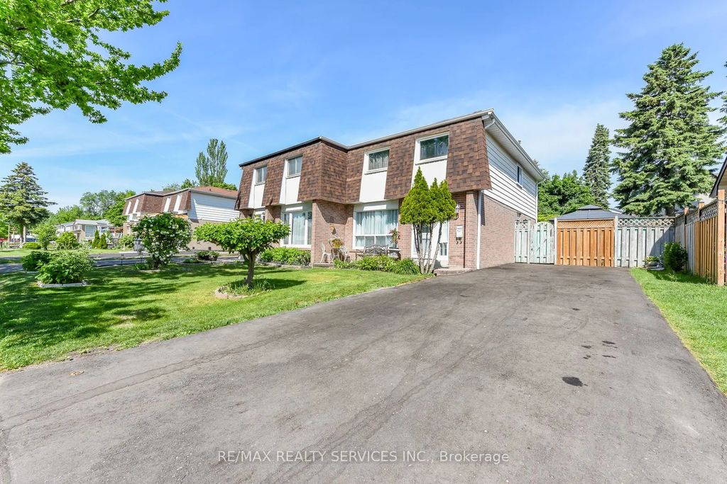2569 Lundene Road, Mississauga