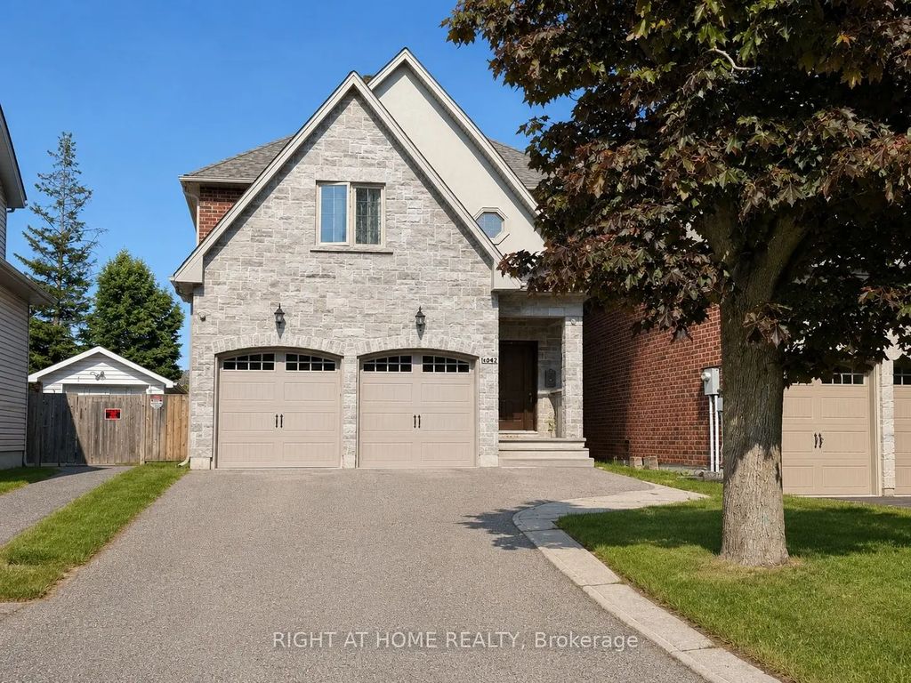 1049 Greaves Avenue, Mississauga
