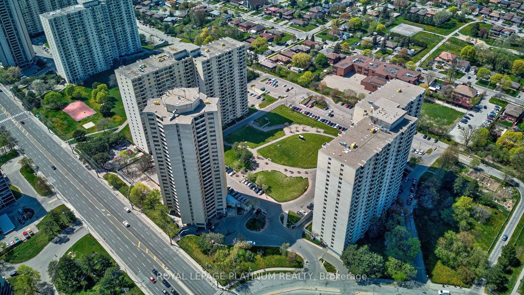 330 Dixon Road 408, Toronto W09