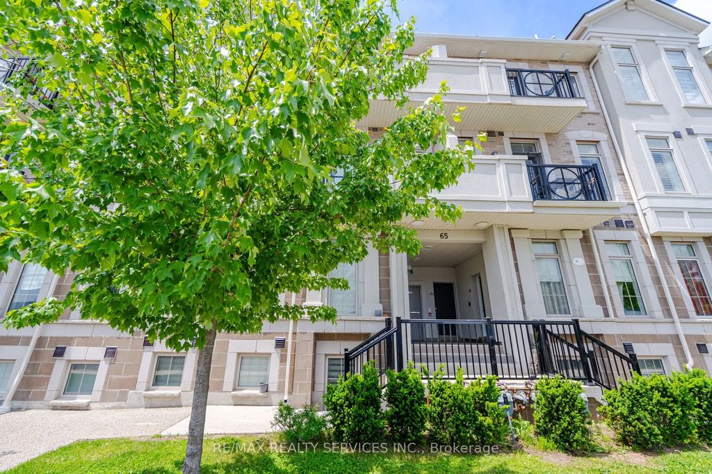 65 Armdale Road 48, Mississauga