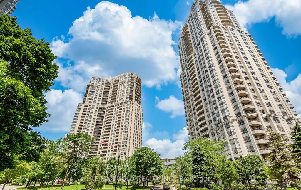 25 Kingsbridge Grdn Circle 224, Mississauga