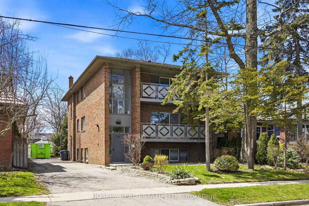 24 Oakwood Avenue N, Mississauga