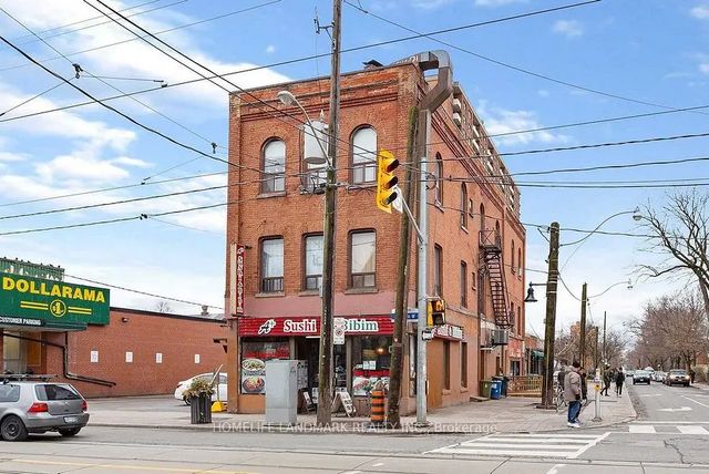 1347 Queen Street W, Toronto W01