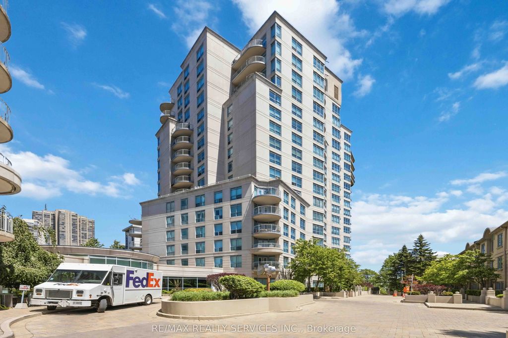 2111 Lake Shore Boulevard W 121, Toronto W06