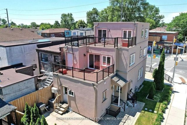 61 Scarlett Road, Toronto W03