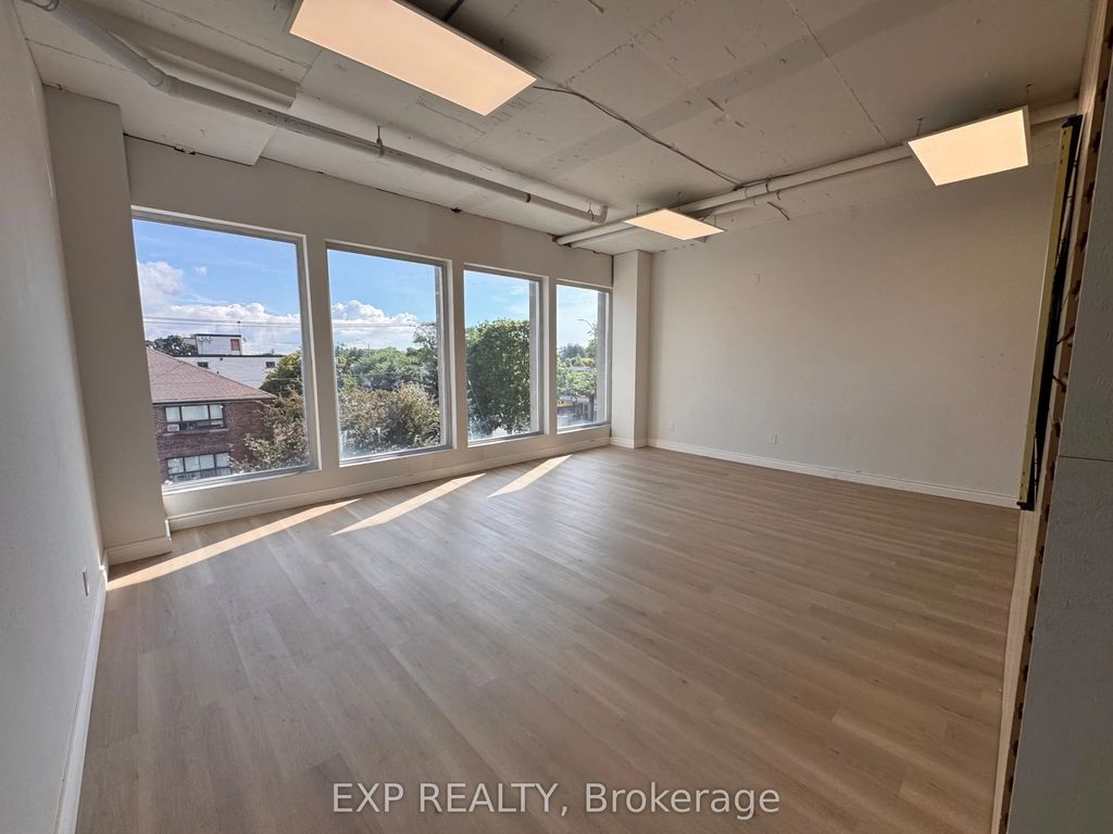 230 Lakeshore Road E 316, Mississauga