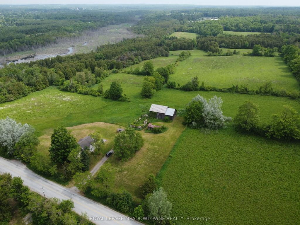 13489 Fourth Line Nassagaweya N/a, Milton