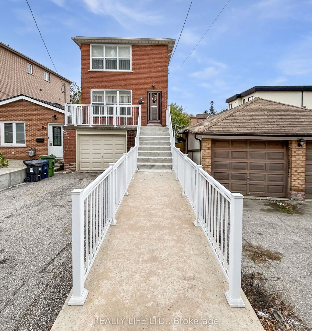61 Cameron Avenue, Toronto W03