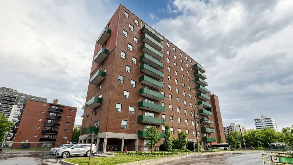 49 Queen Street E 402, Mississauga