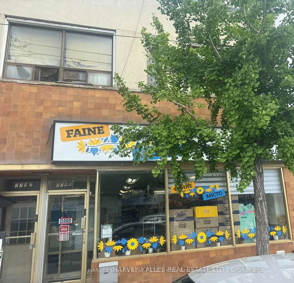 2792 Lake Shore Boulevard W, Toronto W06