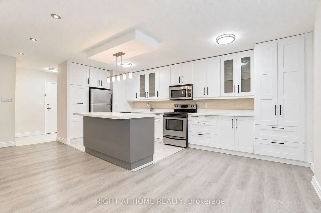 3025 The Credit Woodlands Drive 109, Mississauga