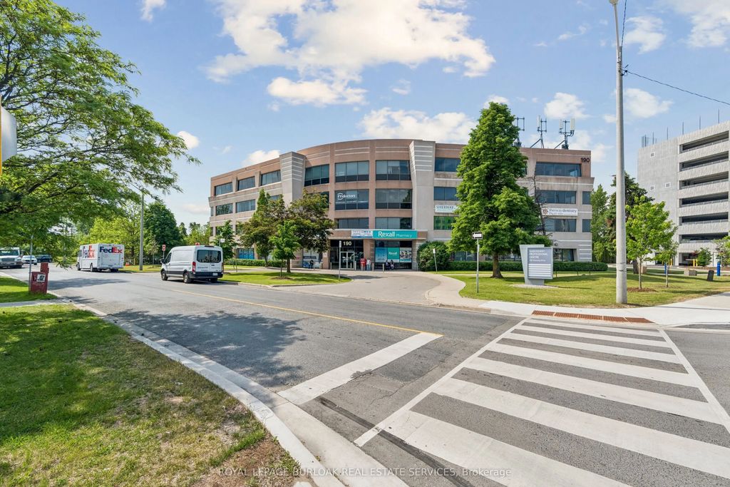 190 Sherway Drive 417, Toronto W08