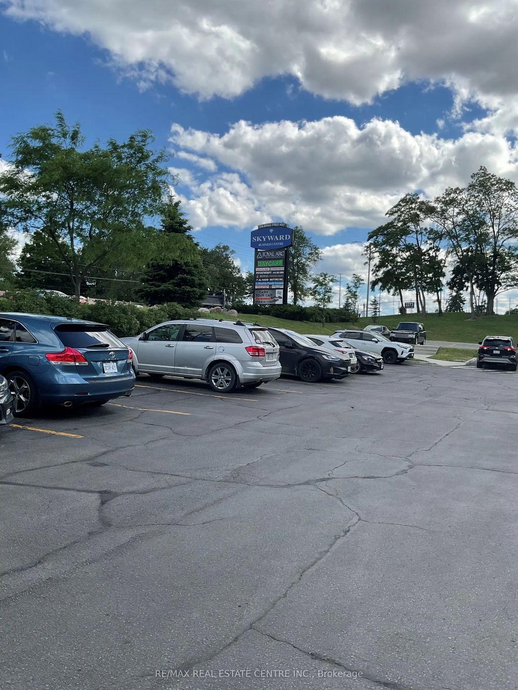 2255 Dundas Street W 317, Mississauga