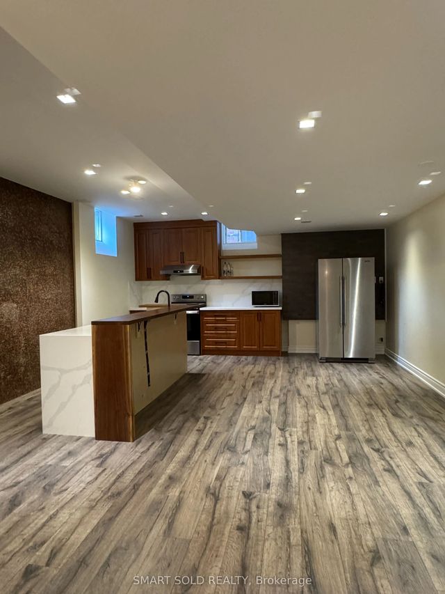 2374 Robmar Drive, Oakville