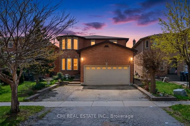 31 Castlehill Road, Brampton