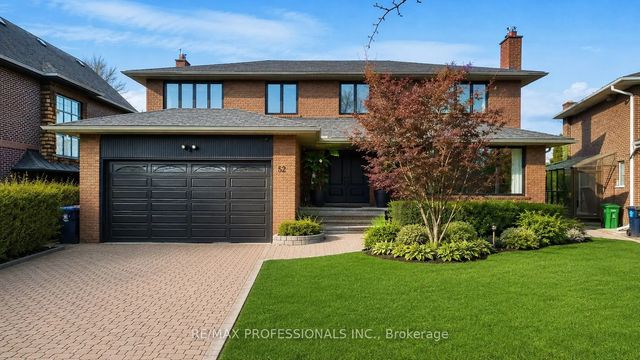 52 Courtsfield Crescent, Toronto W08