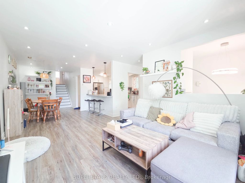 7553 Wildfern Drive, Mississauga