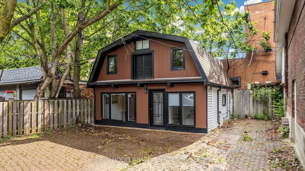 8 Laxton Avenue Garden Suite, Toronto W01