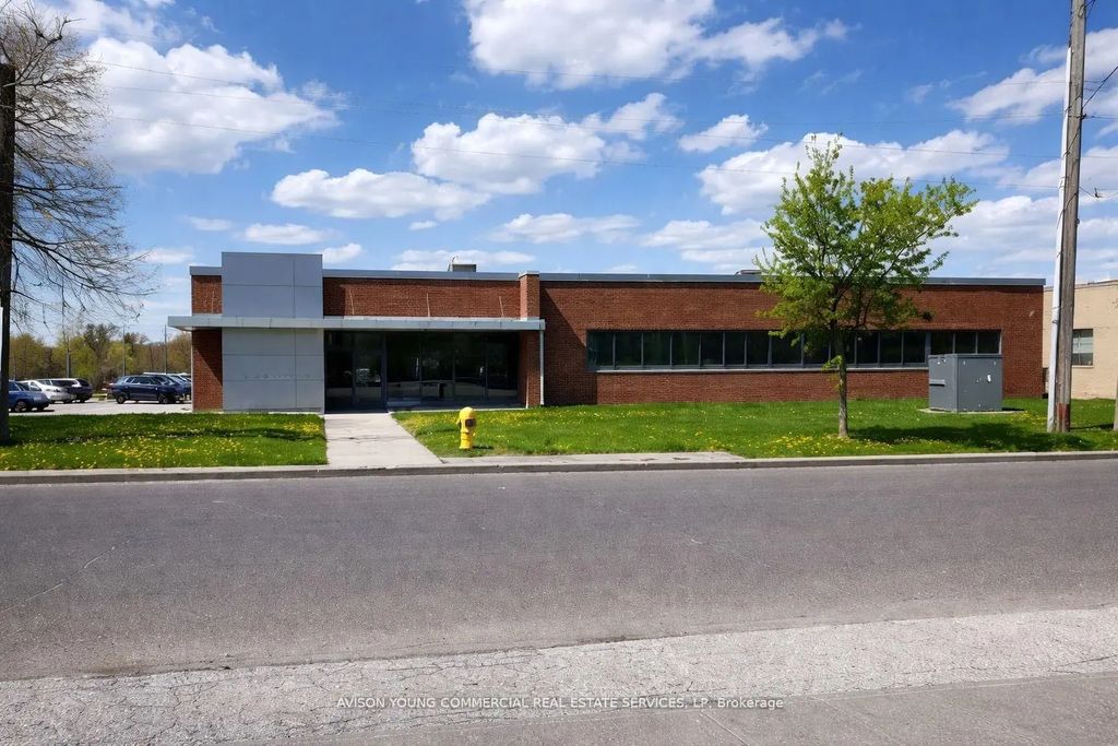 90 Wingold Avenue 2, Toronto W04