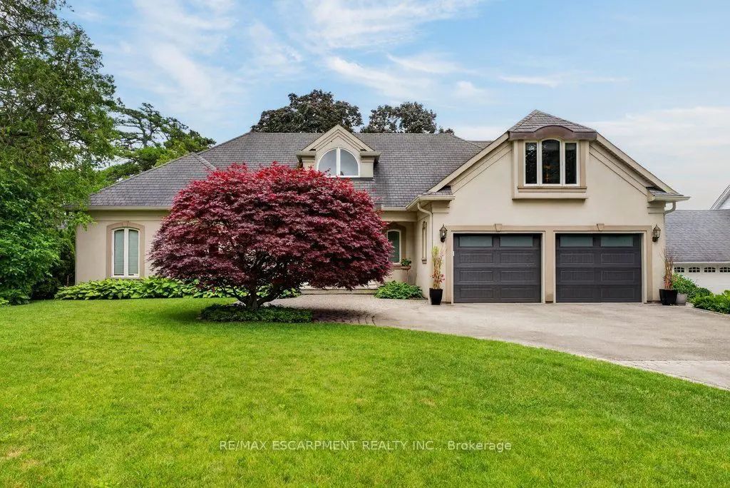 3312 Lakeland Crescent, Burlington