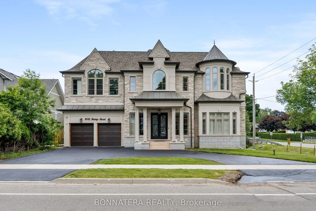 1042 Bridge Road, Oakville