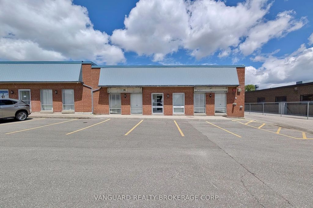 90-92 Martin Ross Avenue, Toronto W05