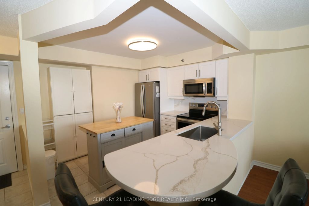 4640 Kimbermount Avenue 305, Mississauga