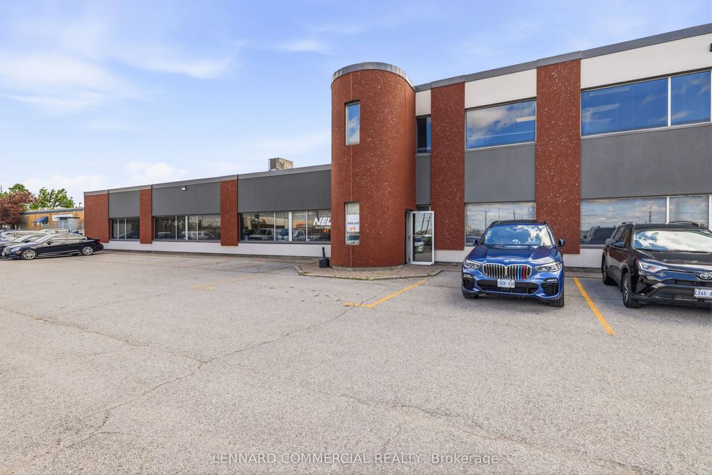 150 Norfinch Drive 7, Toronto W05