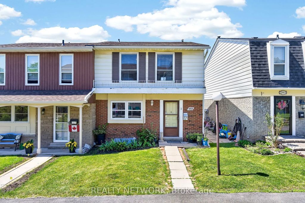 2252 Upper Middle Road 1, Burlington