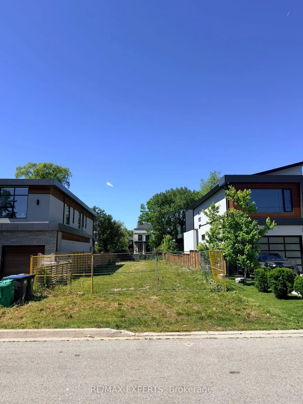 755 Montbeck Crescent, Mississauga
