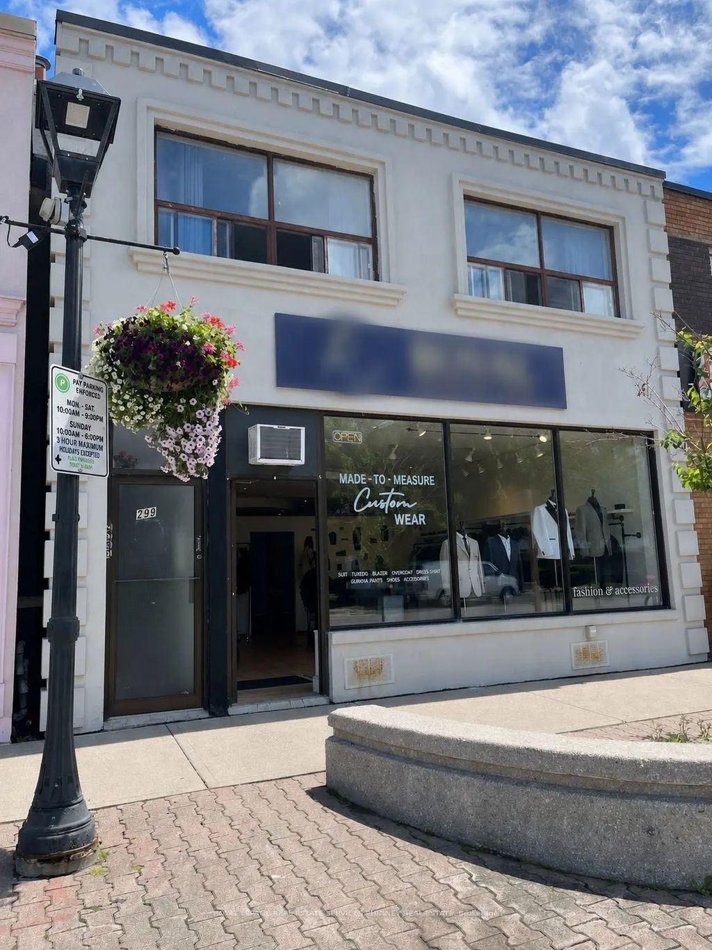 299 Lakeshore Road E, Mississauga