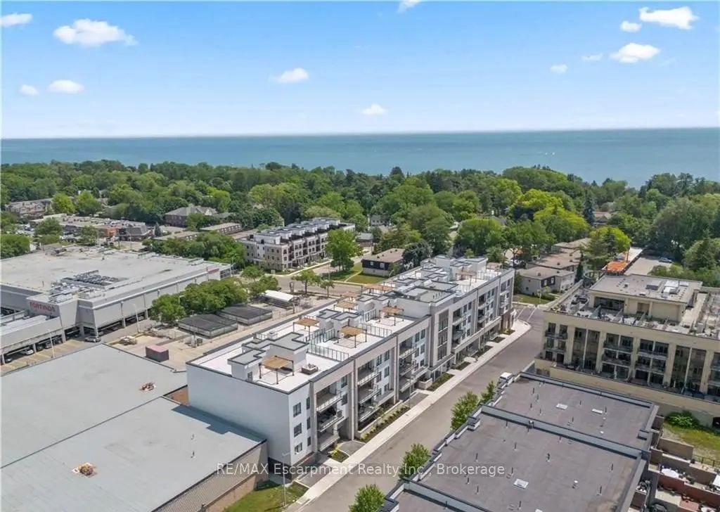 123 Maurice Drive 303, Oakville
