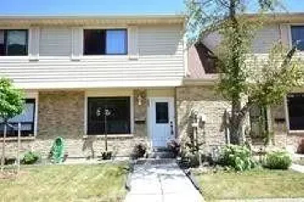 98 Falconer Drive 55, Mississauga