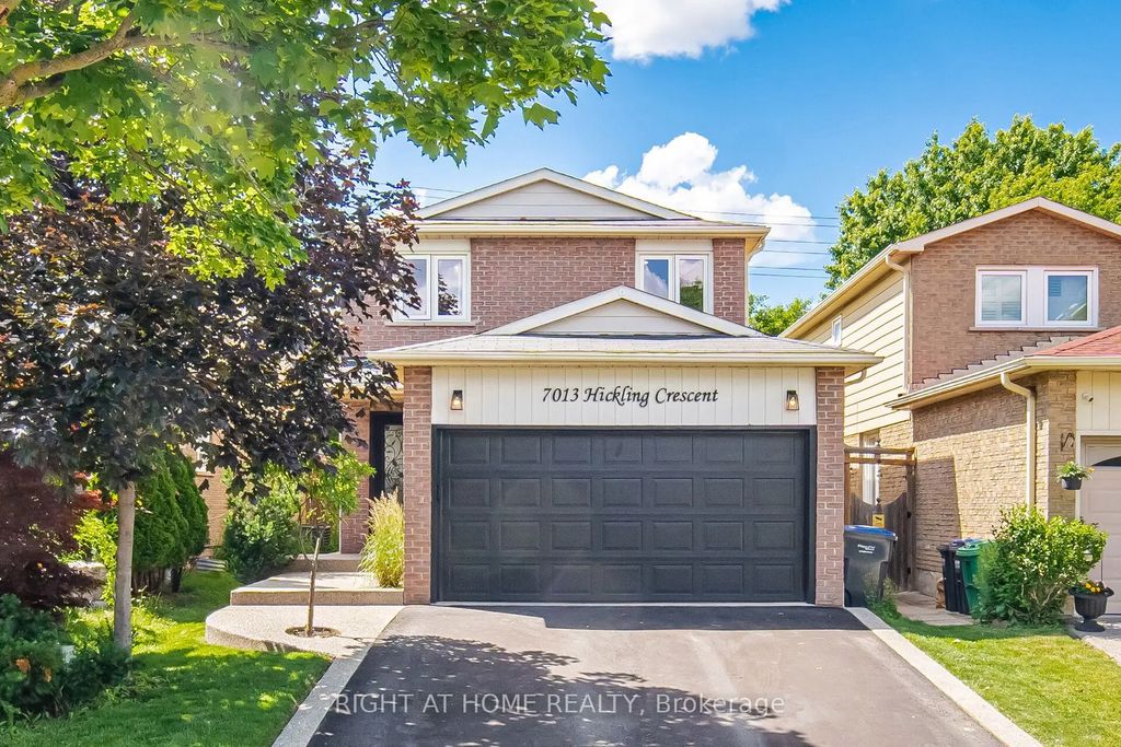 7013 Hickling Crescent, Mississauga