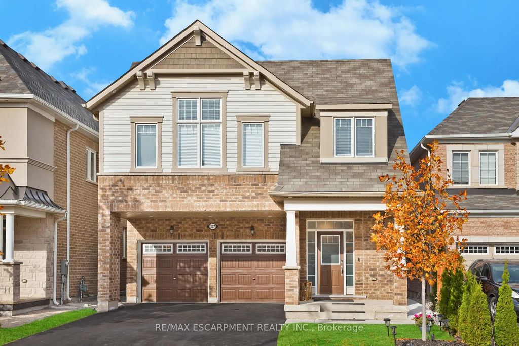 307 Hinton Terrace, Milton
