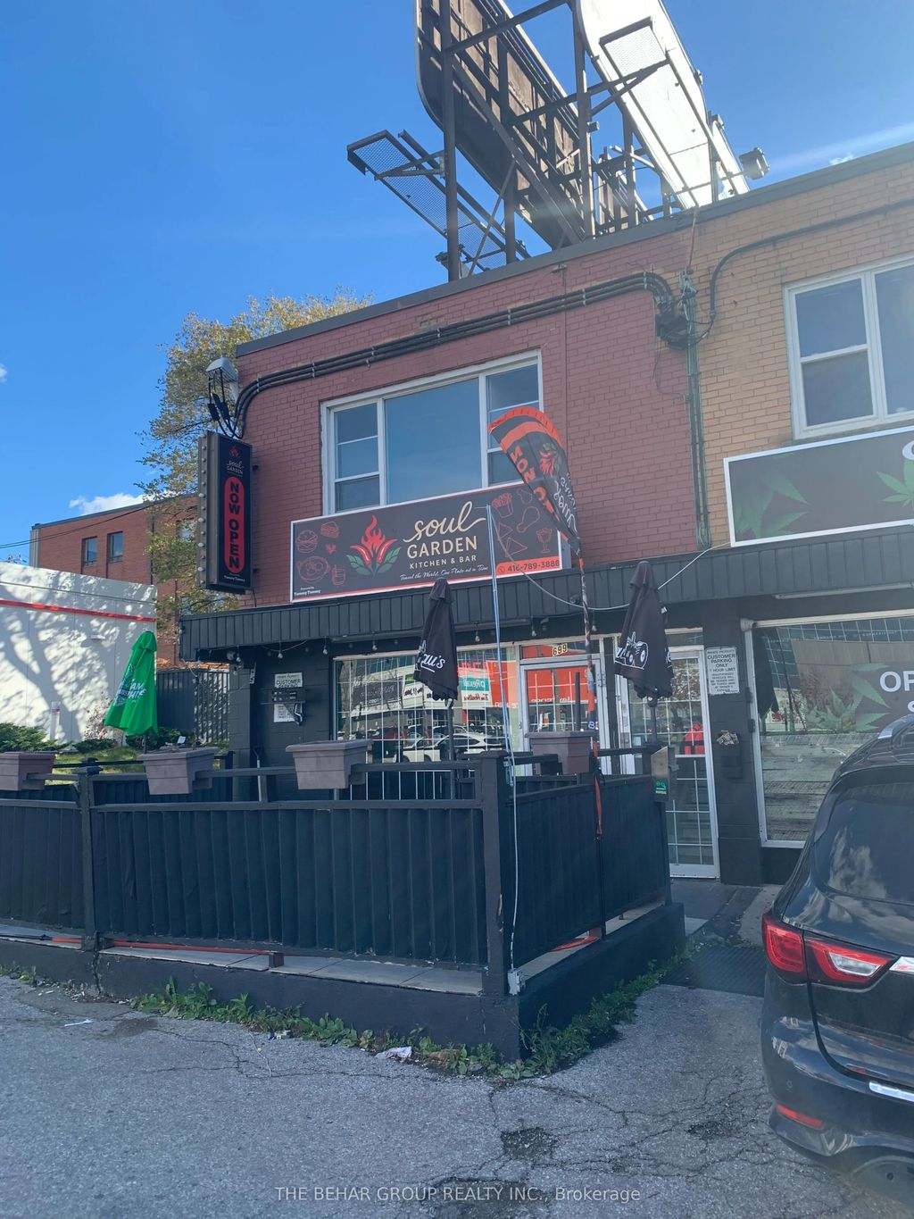 699 Lawrence Avenue W Unit A, Toronto W04
