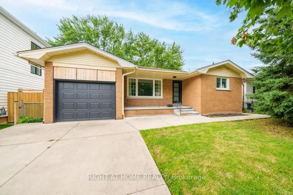 662 Montego Crescent, Burlington