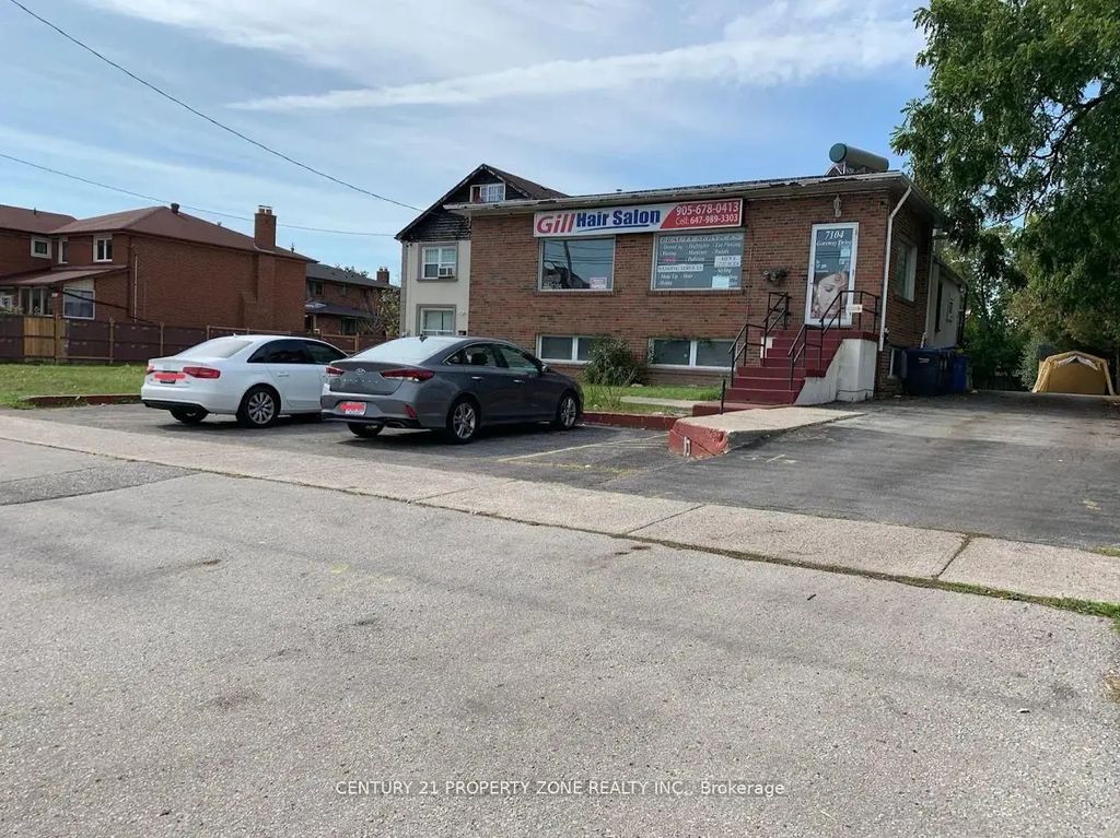 7104 Goreway Drive, Mississauga