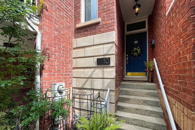 120 Bronte Road 10, Oakville