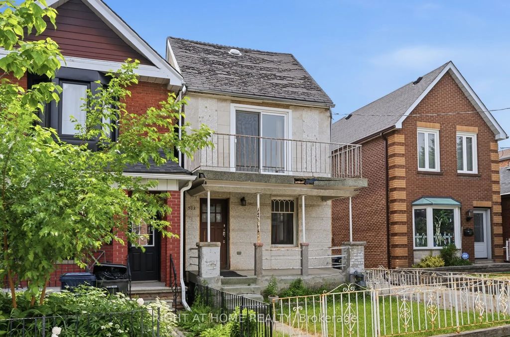 502 Salem Avenue N, Toronto W02