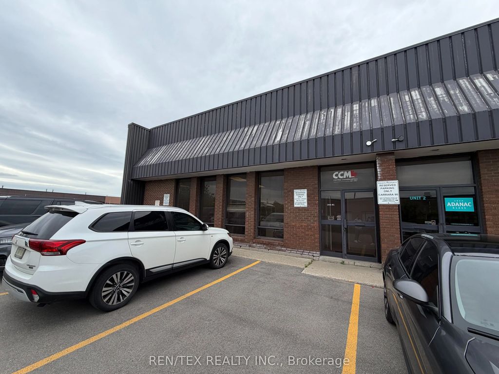 5511 Steeles Avenue W 1, Toronto W05