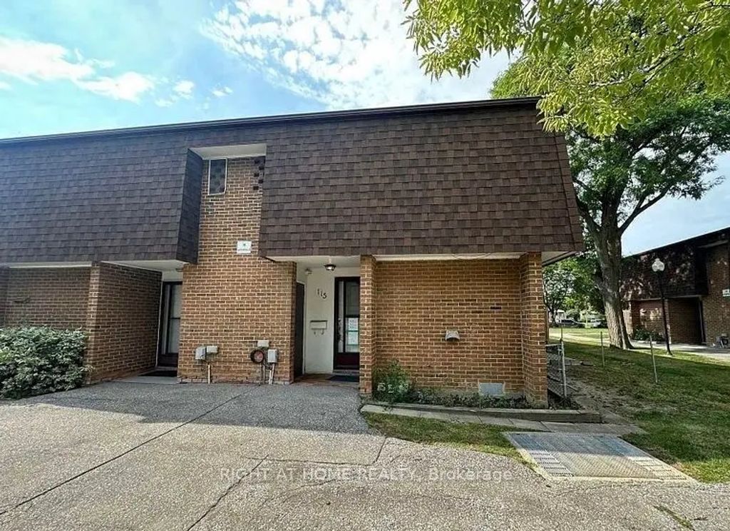 16 Litchfield Court 115, Toronto W10