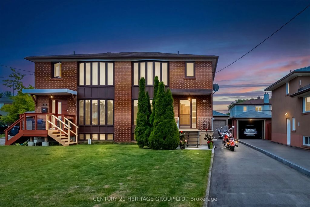 19 Lantos Court, Toronto W05